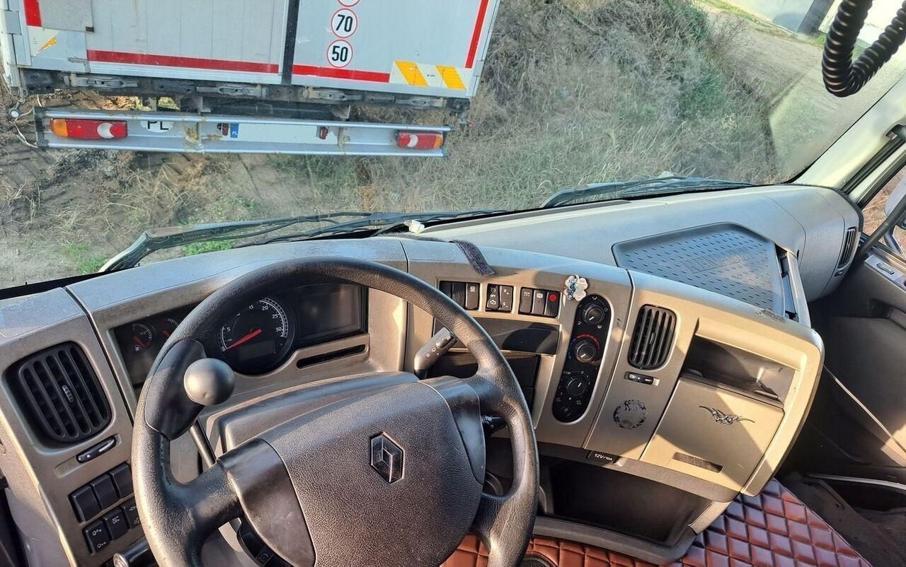 Renault KONSOLA KOMPLETNA KOKPIT DESKA RENAULT PREMIUM DXI - Műszerfal - Teherautó: 1 kép. Renault KONSOLA KOMPLETNA KOKPIT DESKA RENAULT PREMIUM DXI - Műszerfal - Teherautó: 1 kép.