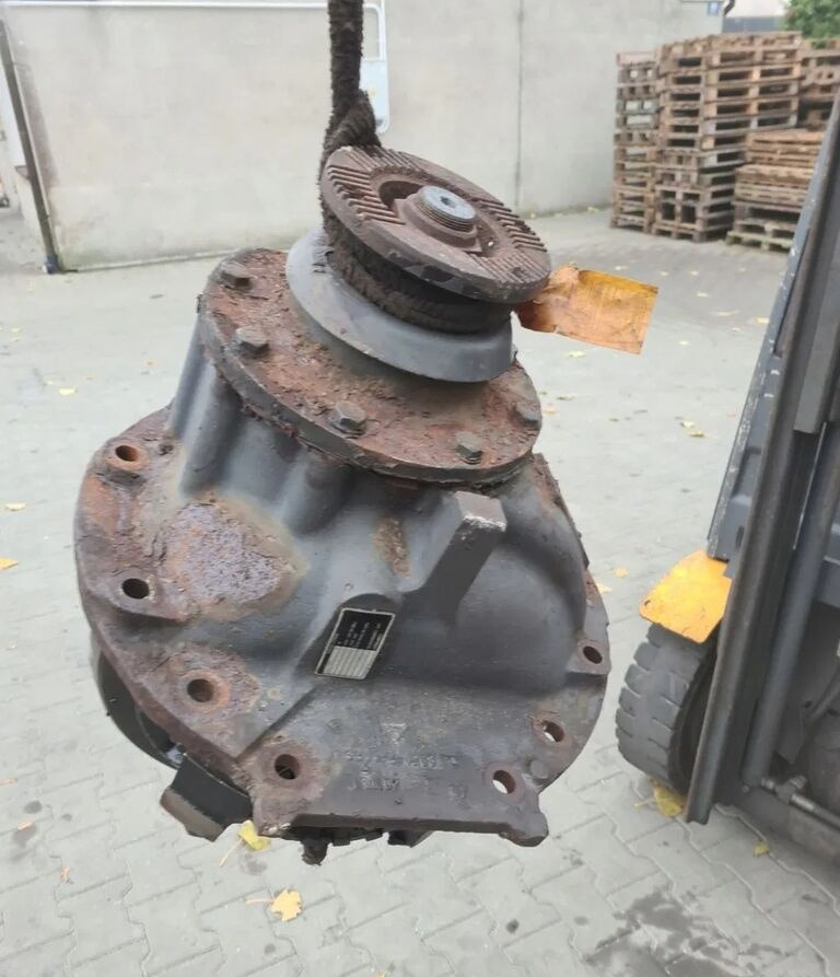 Renault OE Renault RENAULT MIDLUM DXI VOLVO FL - Differenciálmű - Teherautó: 2 kép. Renault OE Renault RENAULT MIDLUM DXI VOLVO FL - Differenciálmű - Teherautó: 2 kép.