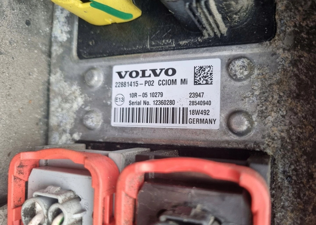 STEROWNIK KASETA CCIOM VOLVO FH 4 FM 4 22881415 P02 - ECU: 2 kép. STEROWNIK KASETA CCIOM VOLVO FH 4 FM 4 22881415 P02 - ECU: 2 kép.
