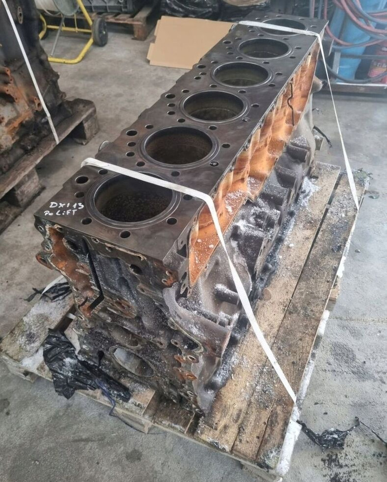 VOLVO BLOK SILNIKA SŁUPEK WAŁ RENAULT MAGNUM DXI 13 VOLVO FH FM 460 500 - Motorblokk - Teherautó: 4 kép. VOLVO BLOK SILNIKA SŁUPEK WAŁ RENAULT MAGNUM DXI 13 VOLVO FH FM 460 500 - Motorblokk - Teherautó: 4 kép.