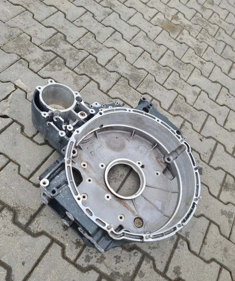 VOLVO OBUDOWA SPRZĘGŁA KOŁA ZAMACHOWEGO VOLVO FL FE D7 RENAULT PREMIUM MIDLUM DXI - Kuplung és alkatrészek - Teherautó: 2 kép. VOLVO OBUDOWA SPRZĘGŁA KOŁA ZAMACHOWEGO VOLVO FL FE D7 RENAULT PREMIUM MIDLUM DXI - Kuplung és alkatrészek - Teherautó: 2 kép.