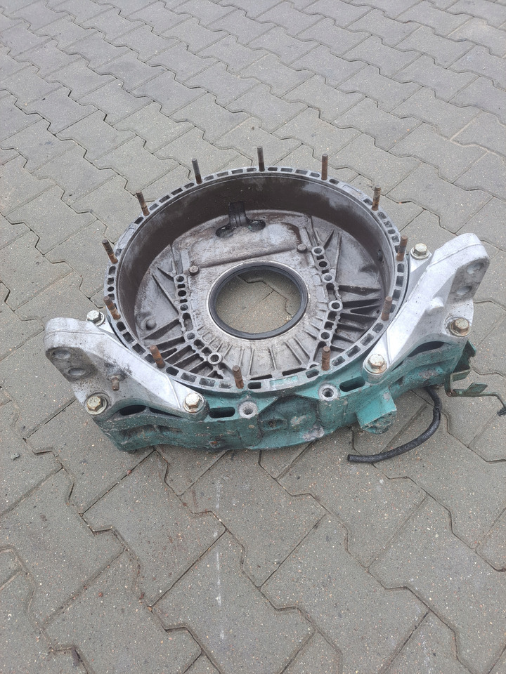 VOLVO OBUDOWA SPRZĘGŁA KOŁA ZAMACHOWEGO VOLVO FM FH D12D RENAULT MAGNUM DXI 12 - Motor és alkatrészek - Teherautó: 4 kép. VOLVO OBUDOWA SPRZĘGŁA KOŁA ZAMACHOWEGO VOLVO FM FH D12D RENAULT MAGNUM DXI 12 - Motor és alkatrészek - Teherautó: 4 kép.