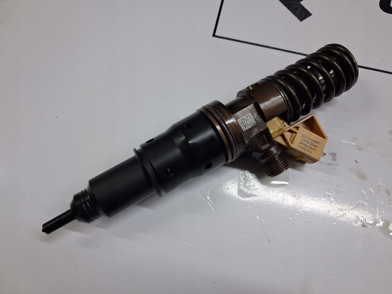 VOLVO POMPOWTRYSKIWACZE WTRYSKI COMMON RAIL VOLVO FH FM 4 5 RENAULT GAMA T EVO - Befecskendező szelep - Teherautó: 3 kép. VOLVO POMPOWTRYSKIWACZE WTRYSKI COMMON RAIL VOLVO FH FM 4 5 RENAULT GAMA T EVO - Befecskendező szelep - Teherautó: 3 kép.