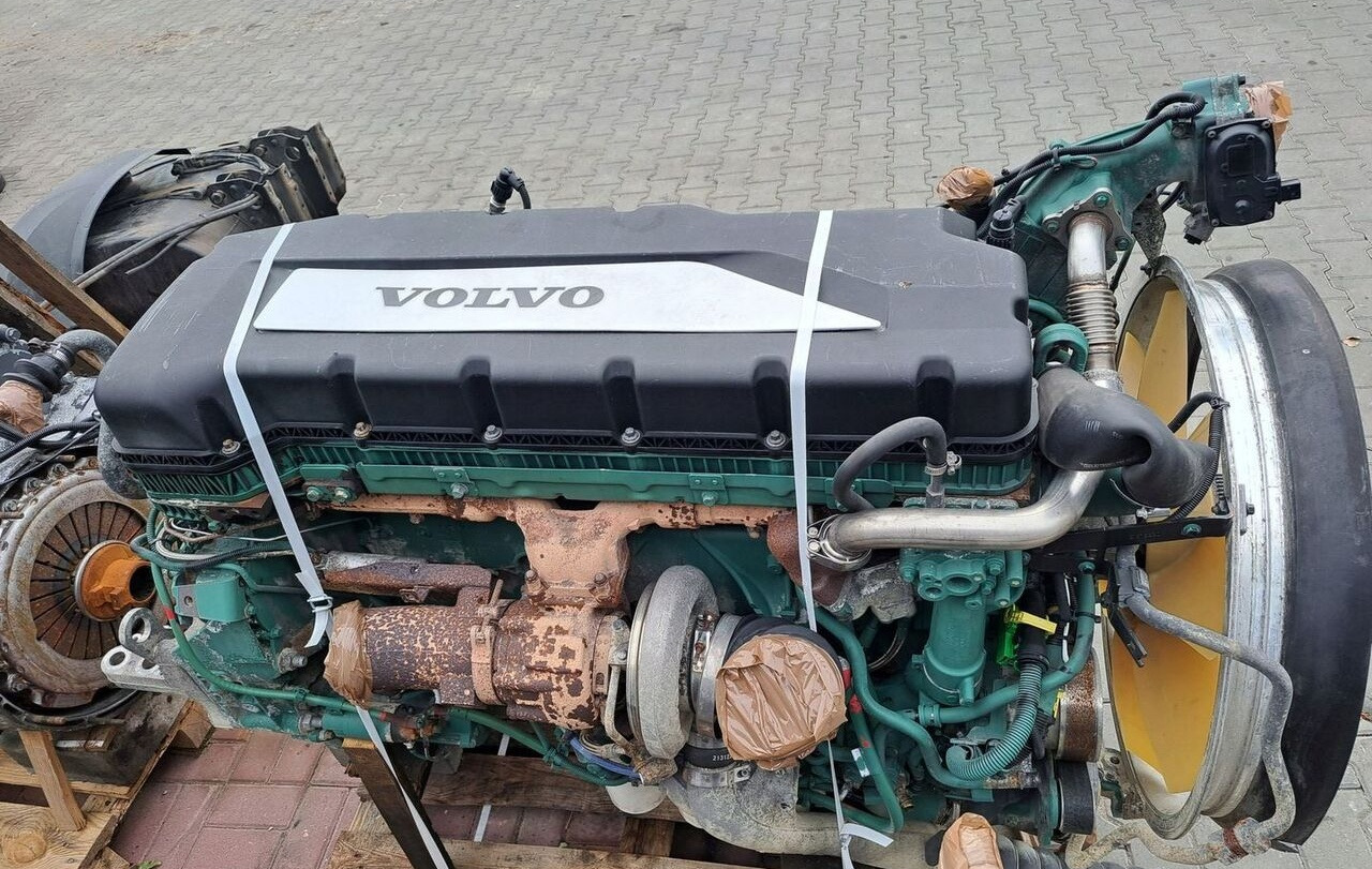 VOLVO Volvo FM 4 FMX 4 D11K 410 450 - Motor - Teherautó: 5 kép. VOLVO Volvo FM 4 FMX 4 D11K 410 450 - Motor - Teherautó: 5 kép.