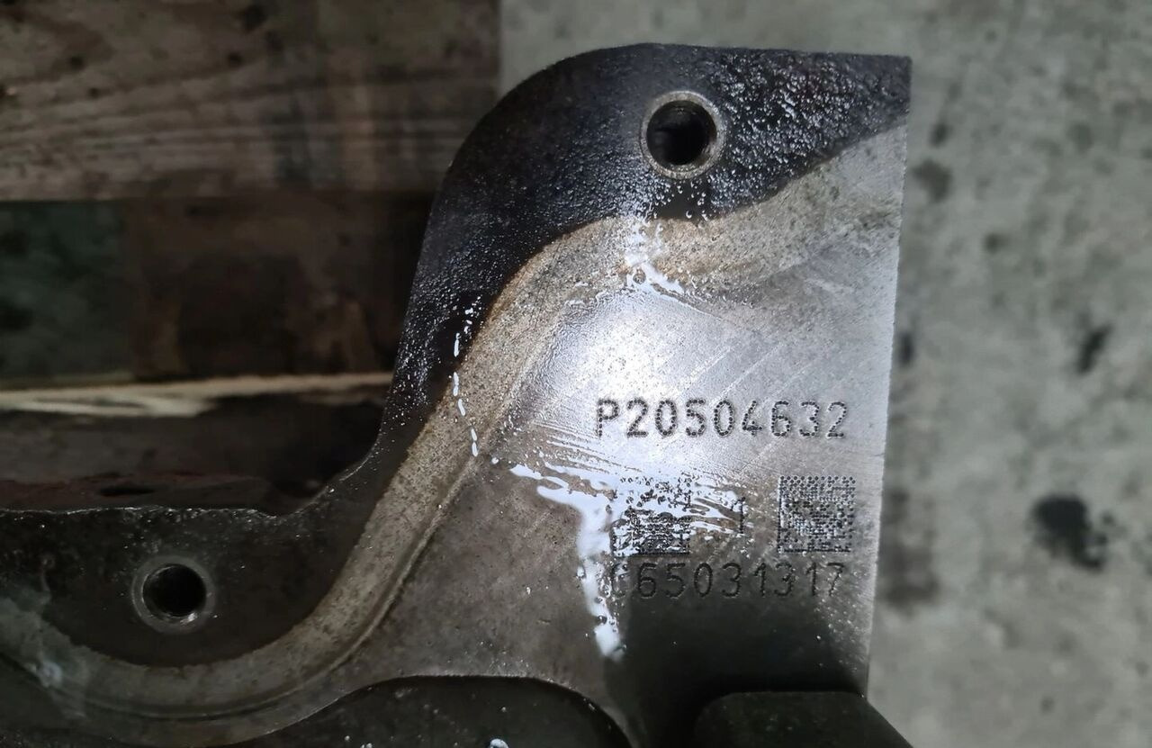 Volvo 20504632 RENAULT MAGNUM DXI 13 FH 13 FM 13 Renault MAGNUM DXI 13 VOLVO FH 13 FM 13 - Motor fej - Teherautó: 5 kép. Volvo 20504632 RENAULT MAGNUM DXI 13 FH 13 FM 13 Renault MAGNUM DXI 13 VOLVO FH 13 FM 13 - Motor fej - Teherautó: 5 kép.