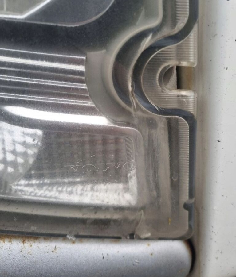 Volvo KOMPLETNY Z LAMPAMI BELKA STOPNIE Volvo FL EURO 5 - Lökhárító - Teherautó: 5 kép. Volvo KOMPLETNY Z LAMPAMI BELKA STOPNIE Volvo FL EURO 5 - Lökhárító - Teherautó: 5 kép.