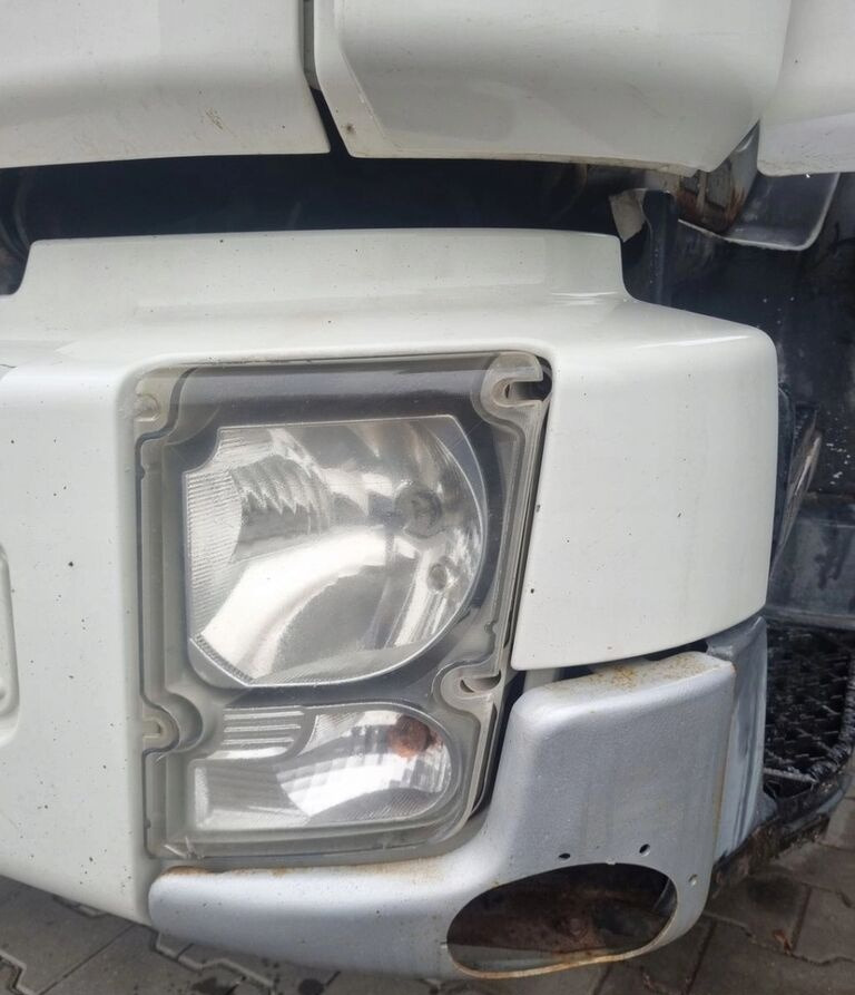Volvo KOMPLETNY Z LAMPAMI BELKA STOPNIE Volvo FL EURO 5 - Lökhárító - Teherautó: 1 kép. Volvo KOMPLETNY Z LAMPAMI BELKA STOPNIE Volvo FL EURO 5 - Lökhárító - Teherautó: 1 kép.