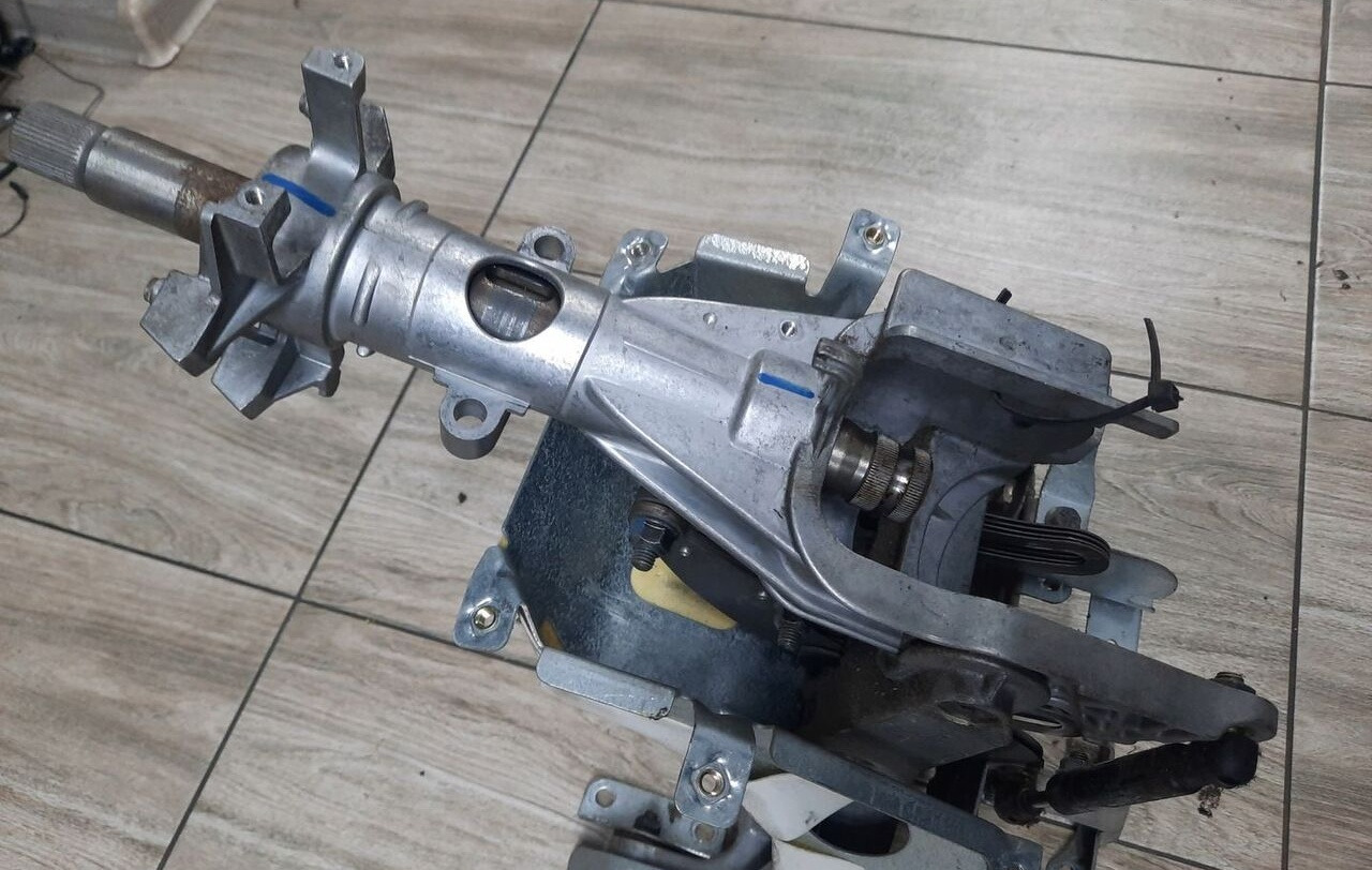 Volvo MECHANIZM REGULACJI KIEROWNICY VOLVO FH FM 20575169 - Felfüggesztés - Teherautó: 3 kép. Volvo MECHANIZM REGULACJI KIEROWNICY VOLVO FH FM 20575169 - Felfüggesztés - Teherautó: 3 kép.