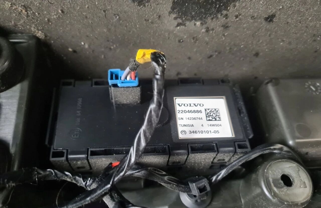 Volvo OE 22046886 Volvo VOLVO FH 4 FM 4 FH 5 FM 5 - ECU - Teherautó: 2 kép. Volvo OE 22046886 Volvo VOLVO FH 4 FM 4 FH 5 FM 5 - ECU - Teherautó: 2 kép.