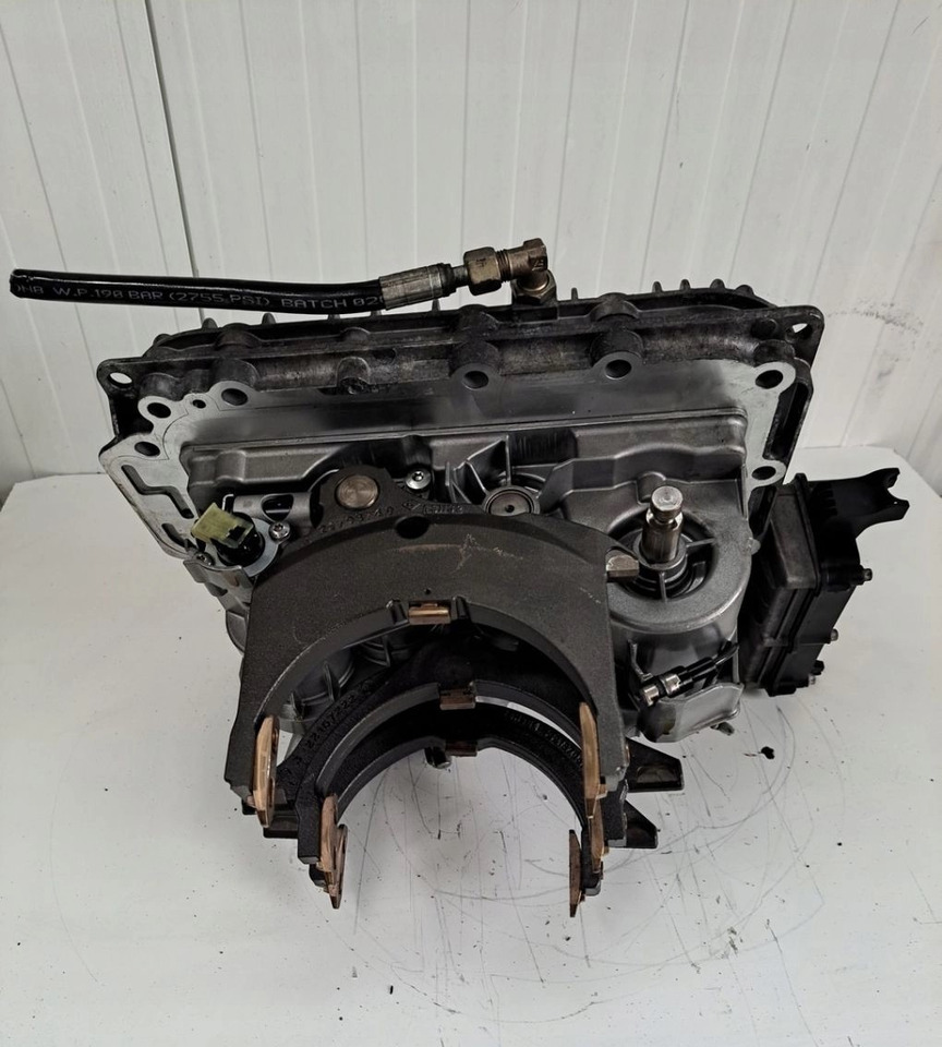 WABCO WYBIERAK SKRZYNI BIEGÓW SPO2812 I-SHIFT DUAL CLUTCH AUTOMAT VOLVO FH 4 - ECU: 5 kép. WABCO WYBIERAK SKRZYNI BIEGÓW SPO2812 I-SHIFT DUAL CLUTCH AUTOMAT VOLVO FH 4 - ECU: 5 kép.