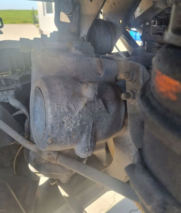 ZF KOLUMNA PRZEKŁADNIA KIEROWNICZA RENAULT MIDLUM DXI VOLVO FL R 22.5 - Kormánymű - Teherautó: 1 kép. ZF KOLUMNA PRZEKŁADNIA KIEROWNICZA RENAULT MIDLUM DXI VOLVO FL R 22.5 - Kormánymű - Teherautó: 1 kép.