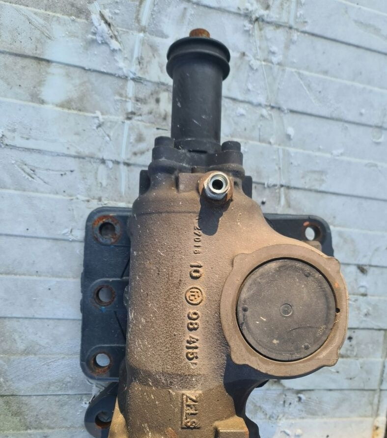 ZF KOLUMNA PRZEKŁADNIA KIEROWNICZA VOLVO FH 4 RENAULT GAMA T RANGE - Kormánymű - Teherautó: 2 kép. ZF KOLUMNA PRZEKŁADNIA KIEROWNICZA VOLVO FH 4 RENAULT GAMA T RANGE - Kormánymű - Teherautó: 2 kép.