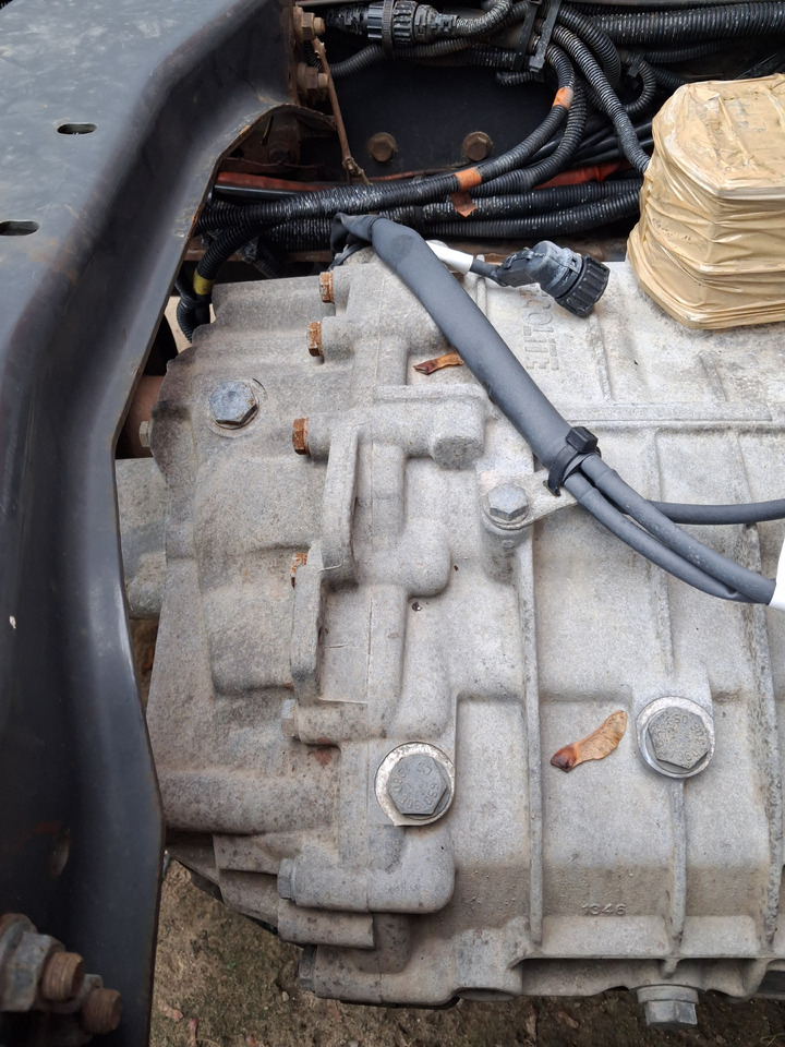 ZF SPRZEDAM SKRZYNIĘ BIEGÓW ASTRONIC LITE AUTOMAT. 6 AS 1000 TO - Sebességváltó - Teherautó: 4 kép. ZF SPRZEDAM SKRZYNIĘ BIEGÓW ASTRONIC LITE AUTOMAT. 6 AS 1000 TO - Sebességváltó - Teherautó: 4 kép.