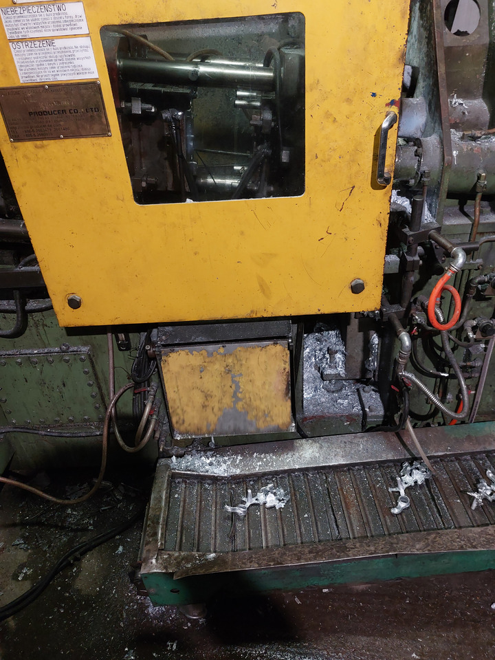 PRODUCER TAIWAN DH-P80 - Szerszámgép: 3 kép. PRODUCER TAIWAN DH-P80 - Szerszámgép: 3 kép.