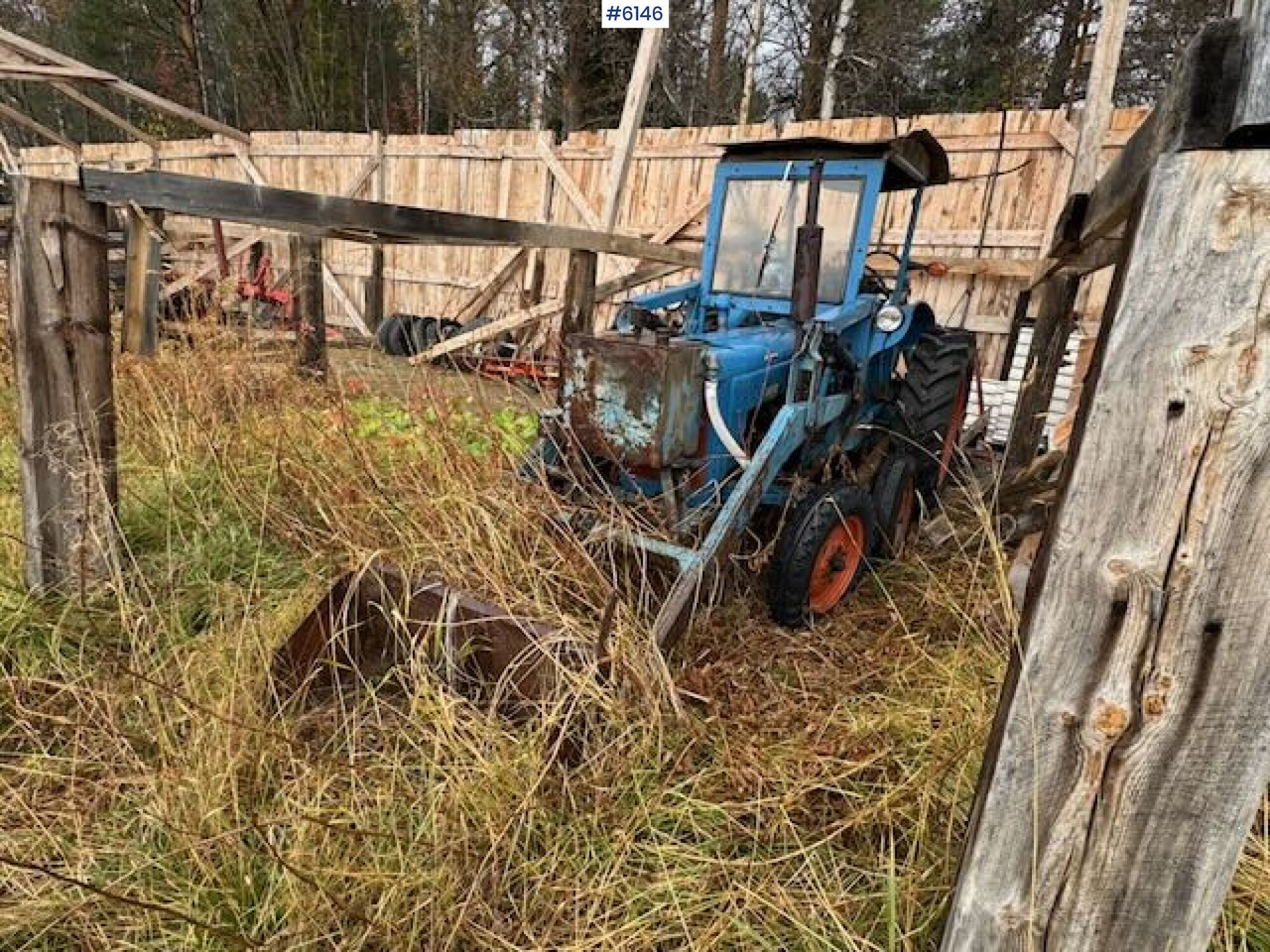 1962 Fordson Dexta with Hamjern backhoe attachment - Traktor: 3 kép. 1962 Fordson Dexta with Hamjern backhoe attachment - Traktor: 3 kép.
