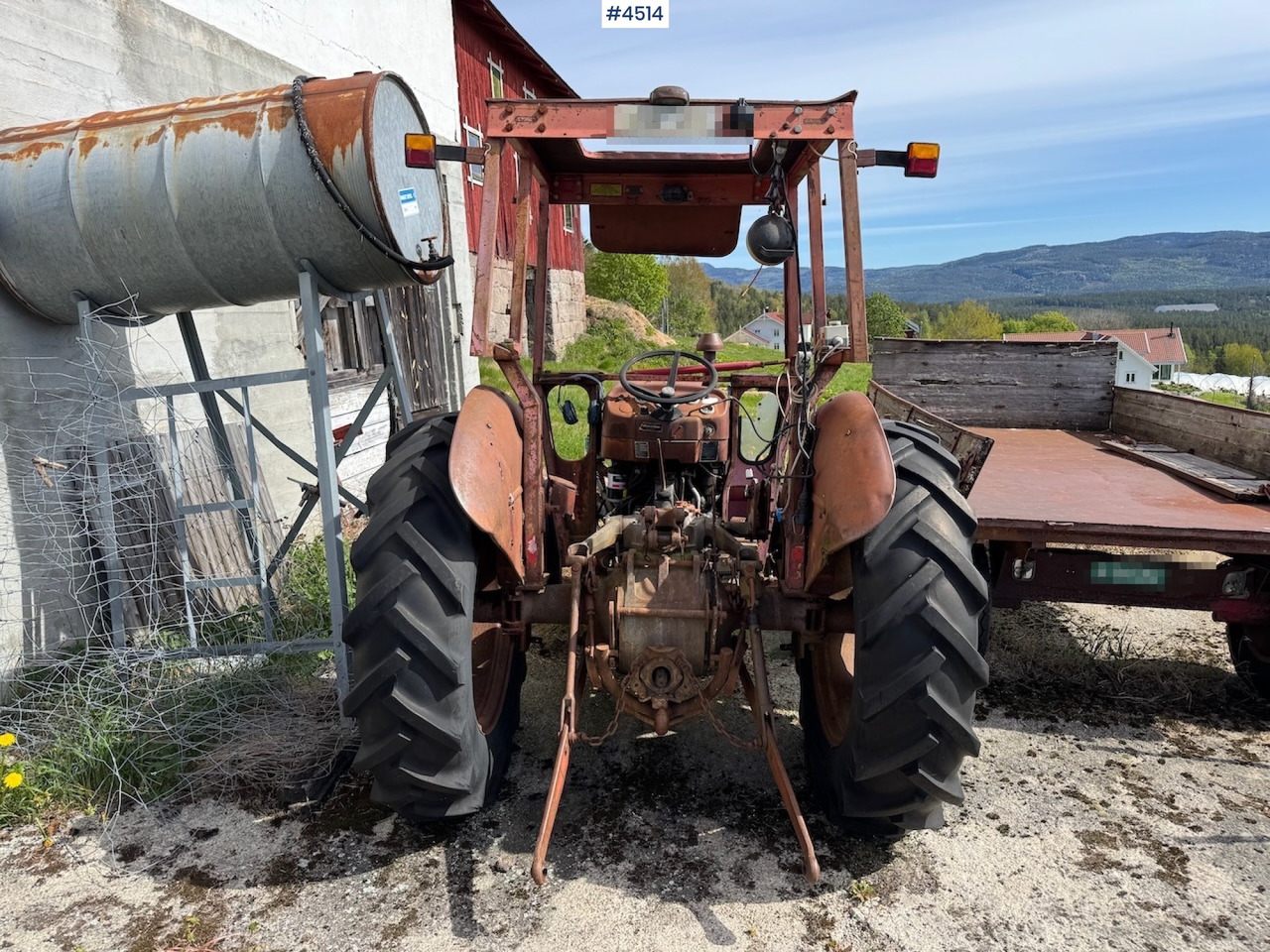 1968 Massey Ferguson 133 - Traktor: 5 kép. 1968 Massey Ferguson 133 - Traktor: 5 kép.