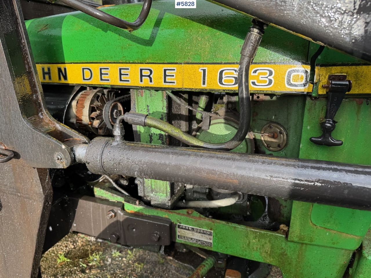 1978 John Deere 1630 w/ front loader. - Traktor: 4 kép. 1978 John Deere 1630 w/ front loader. - Traktor: 4 kép.