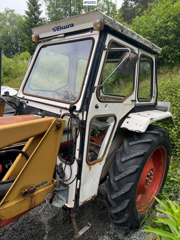 1980 David Brown 885 w/ front loader and bucket - Traktor: 3 kép. 1980 David Brown 885 w/ front loader and bucket - Traktor: 3 kép.