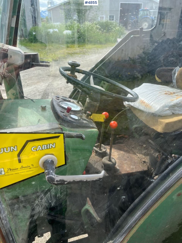 1980 John Deere 1030 tractor w/ twin deck and duun cabin. See hours. - Traktor: 3 kép. 1980 John Deere 1030 tractor w/ twin deck and duun cabin. See hours. - Traktor: 3 kép.