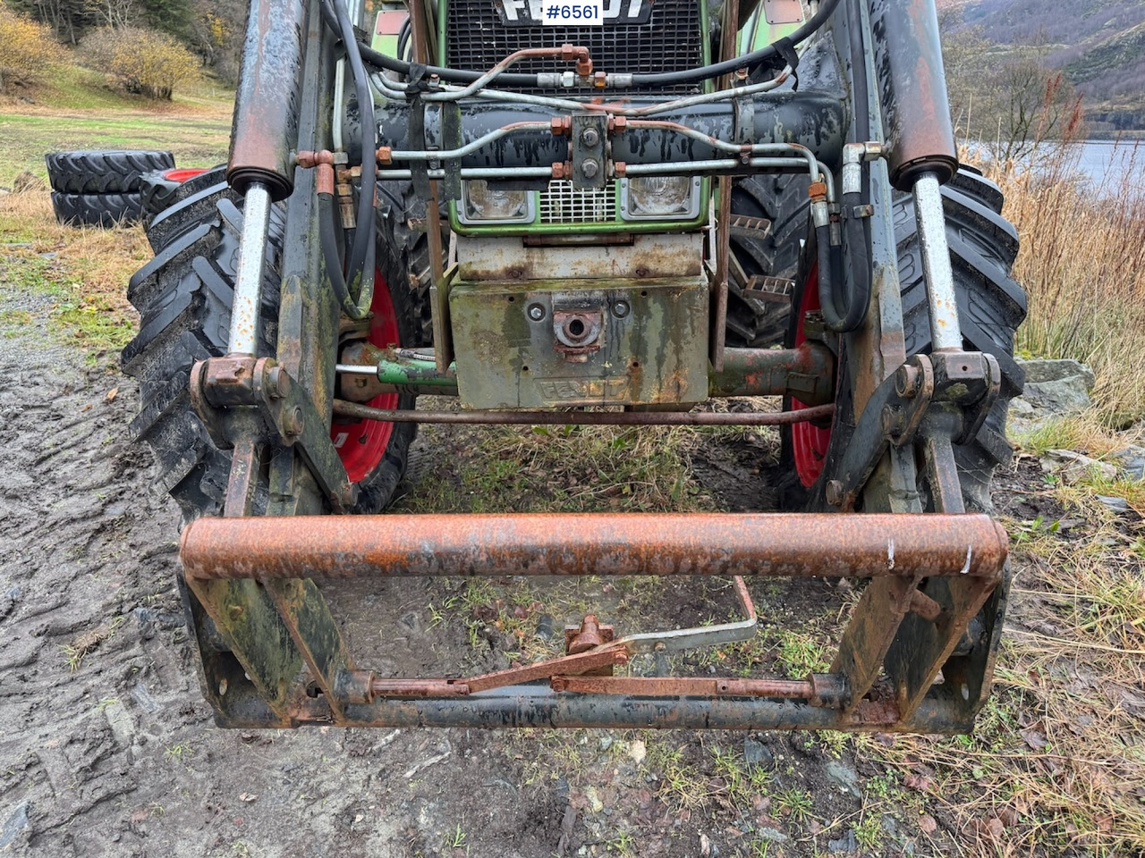 1981 Fendt Farmer 108 LS Turbomatik w/ front loader. - Traktor: 5 kép. 1981 Fendt Farmer 108 LS Turbomatik w/ front loader. - Traktor: 5 kép.