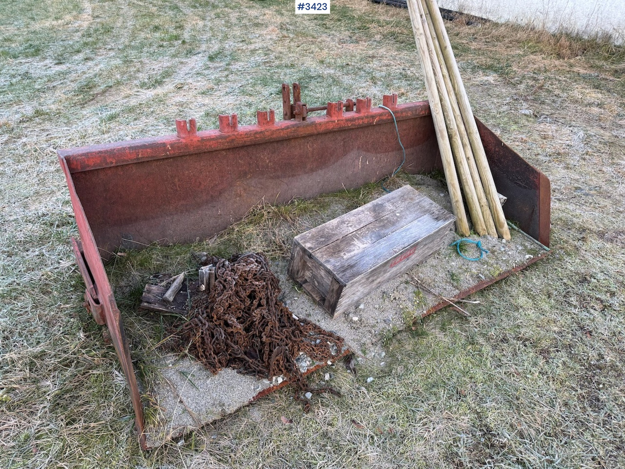 Traktor 1981 Ford 4600 w/front loader, bucket and pallet fork.: 29 kép.
