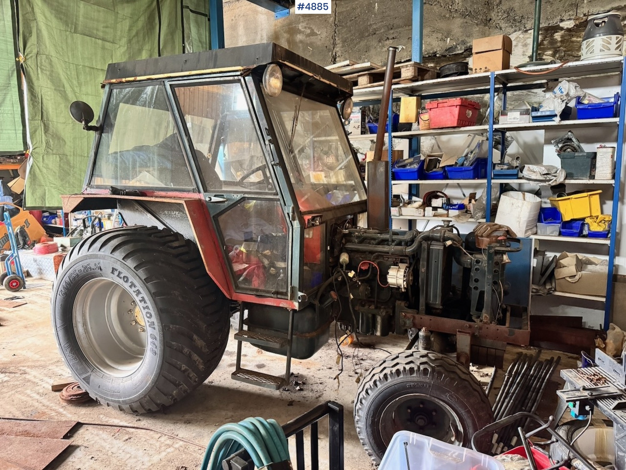 1982 Zetor 5011 4x2 Traktor. Gåen Clutch. - Traktor: 1 kép. 1982 Zetor 5011 4x2 Traktor. Gåen Clutch. - Traktor: 1 kép.
