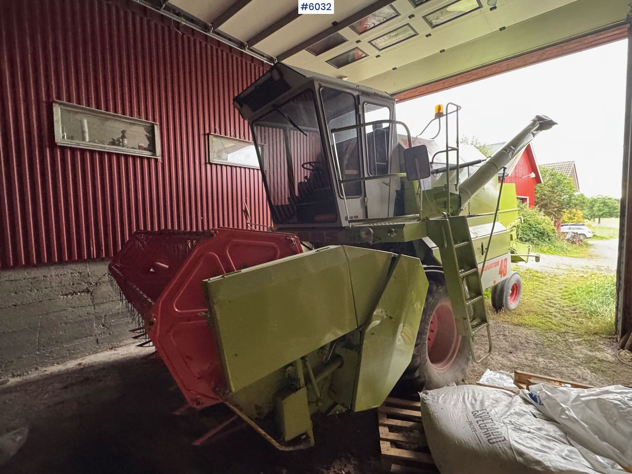 1984 Claas Dominator 48. 1704 hours! - Kombájn: 1 kép. 1984 Claas Dominator 48. 1704 hours! - Kombájn: 1 kép.