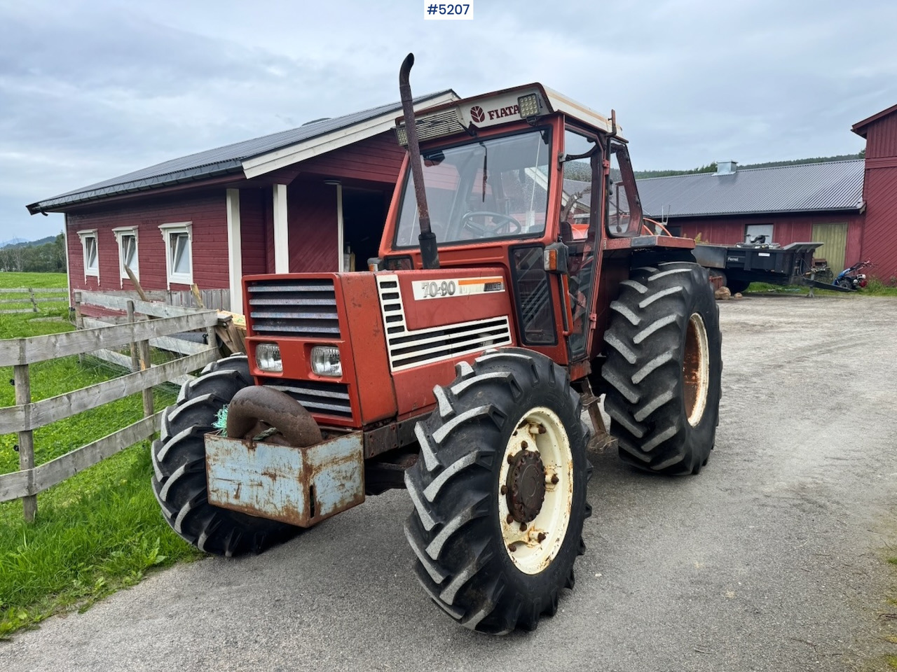 1984 Fiat 70-90DT 4x4 Tractor – New Clutch - Traktor: 1 kép. 1984 Fiat 70-90DT 4x4 Tractor – New Clutch - Traktor: 1 kép.