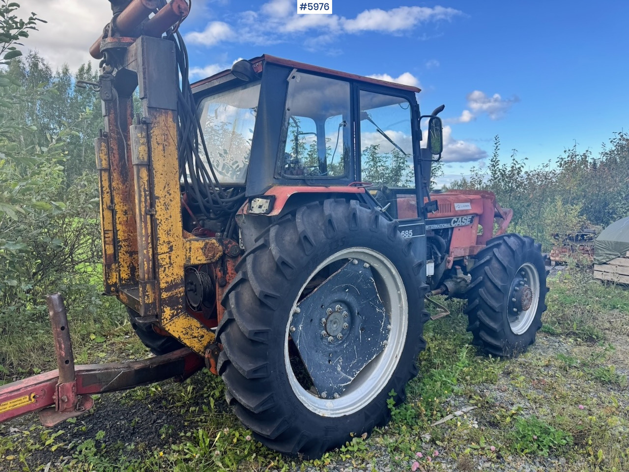 1985 Case International 685 with Log Trailer - Traktor: 3 kép. 1985 Case International 685 with Log Trailer - Traktor: 3 kép.