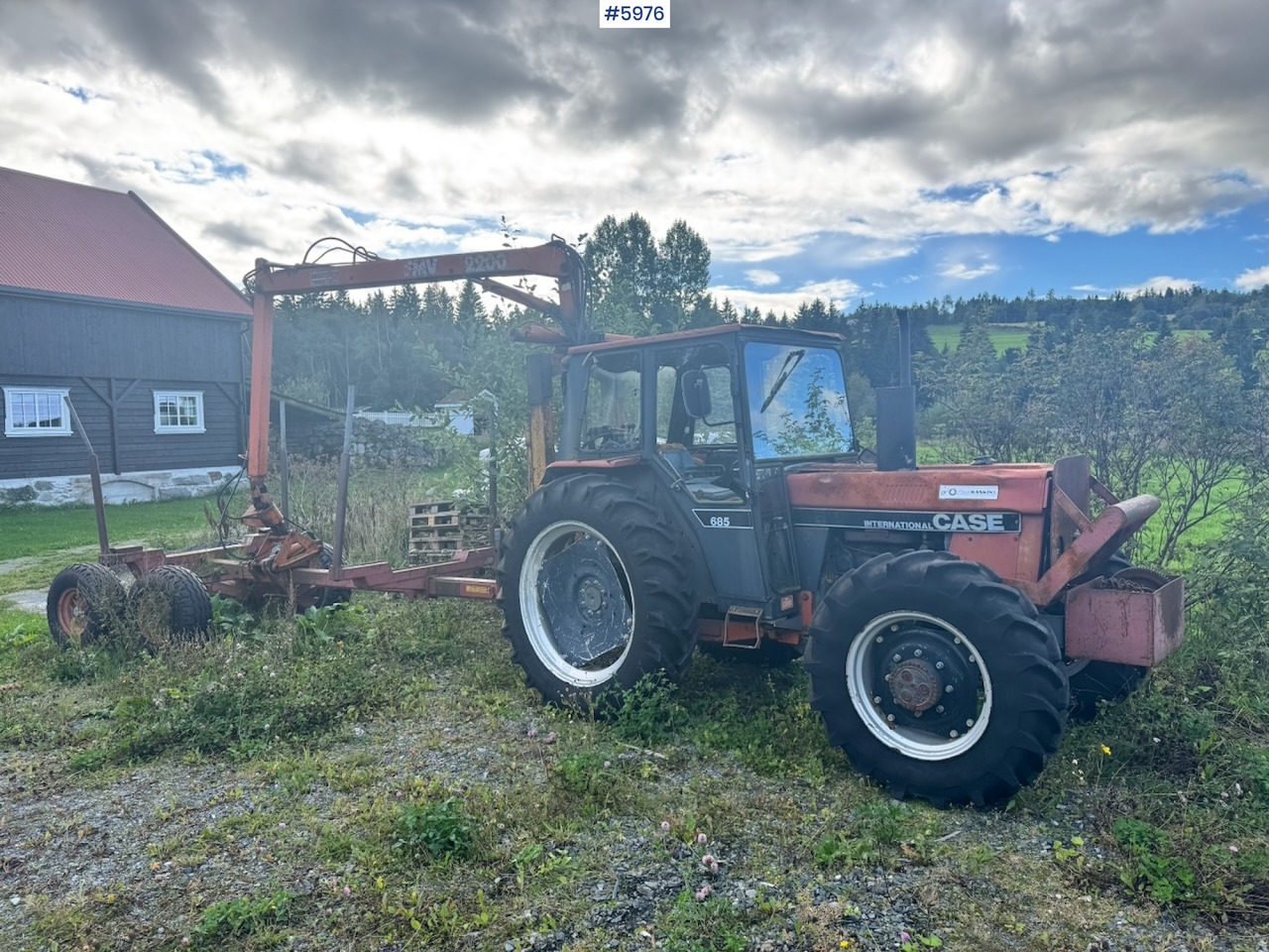 1985 Case International 685 with Log Trailer - Traktor: 4 kép. 1985 Case International 685 with Log Trailer - Traktor: 4 kép.