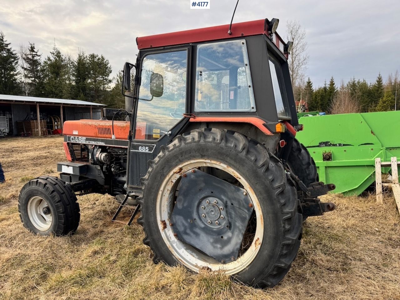 1986 Case International 685 4x2 - Traktor: 5 kép. 1986 Case International 685 4x2 - Traktor: 5 kép.
