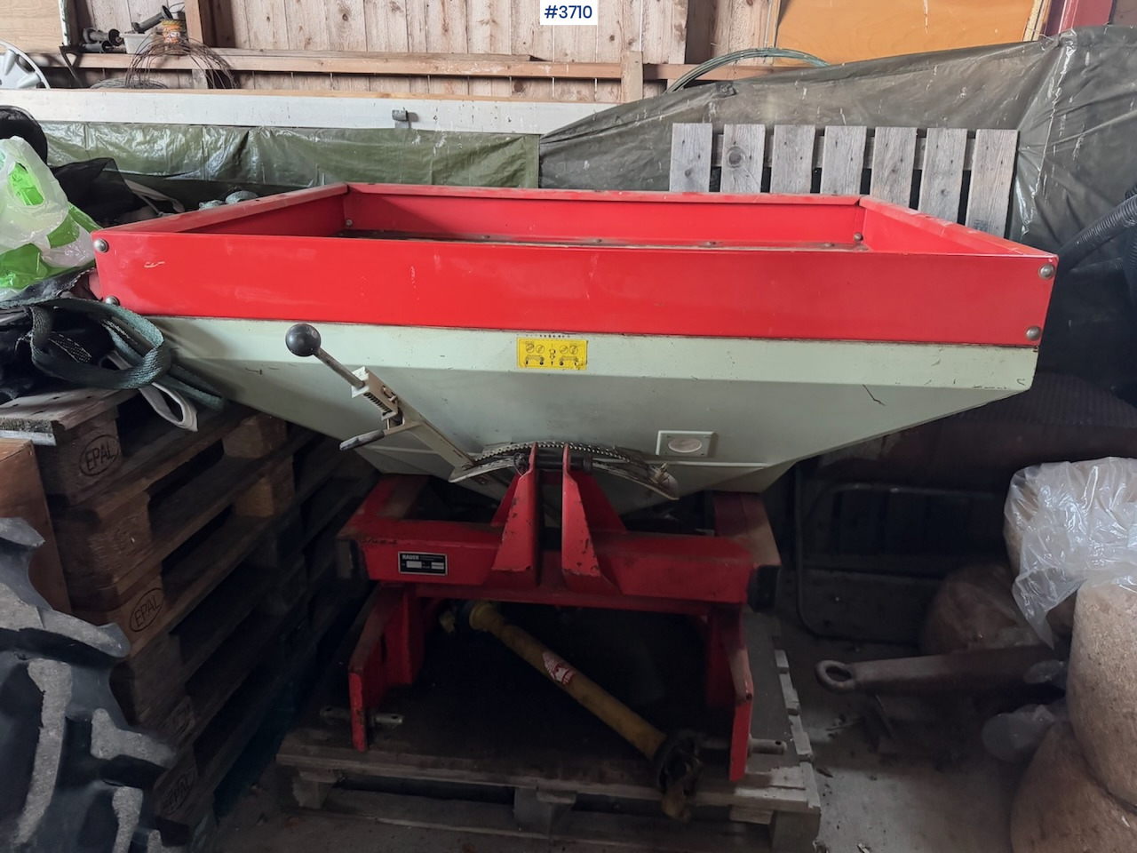 1989 Rauch Komet ZSA600 Fertilizer spreader - Műtrágyaszóró: 3 kép. 1989 Rauch Komet ZSA600 Fertilizer spreader - Műtrágyaszóró: 3 kép.