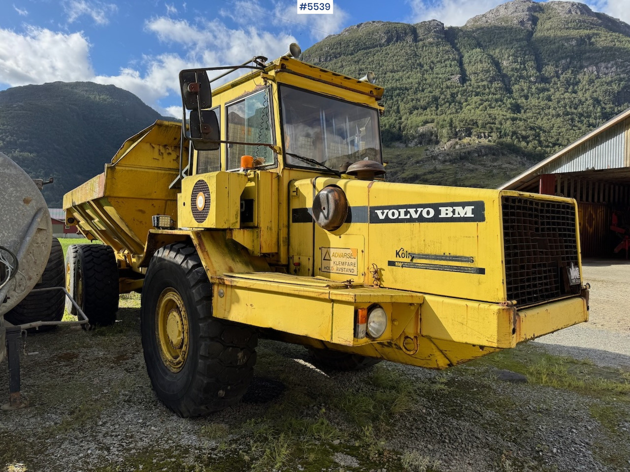 1989 Volvo A 20 6x6. - Csuklós dömper: 2 kép. 1989 Volvo A 20 6x6. - Csuklós dömper: 2 kép.