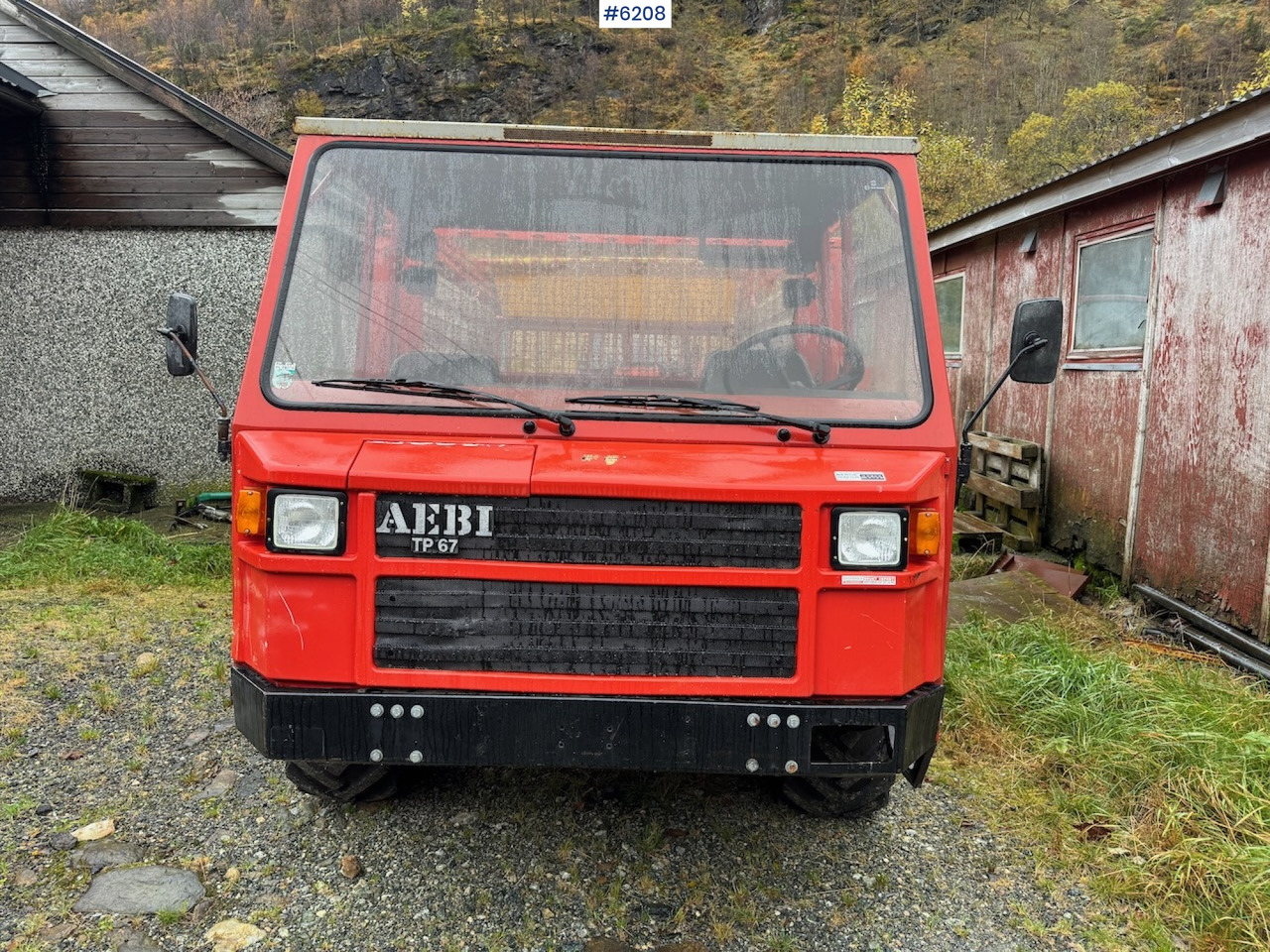 1990 Aebi TP 67 - Traktor: 2 kép. 1990 Aebi TP 67 - Traktor: 2 kép.