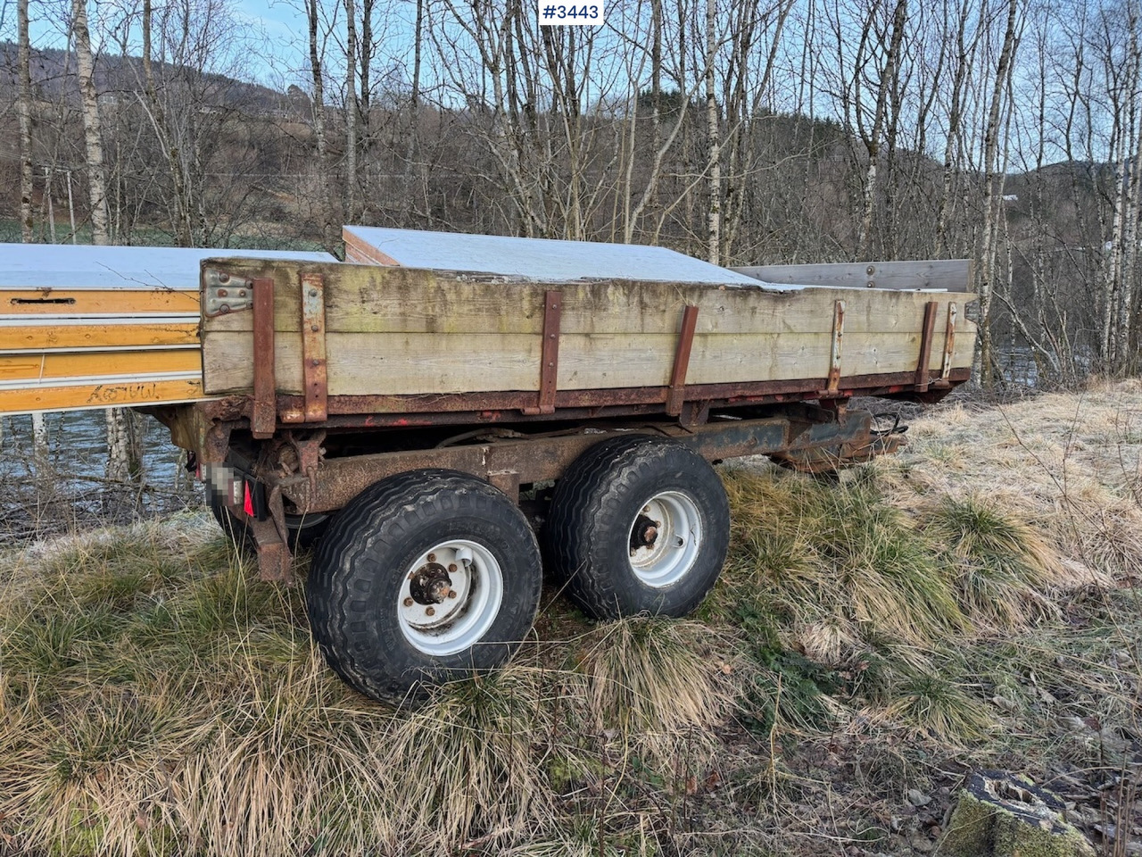 1990 Agromet - Mezőgazdasági pótkocsi: 5 kép. 1990 Agromet - Mezőgazdasági pótkocsi: 5 kép.