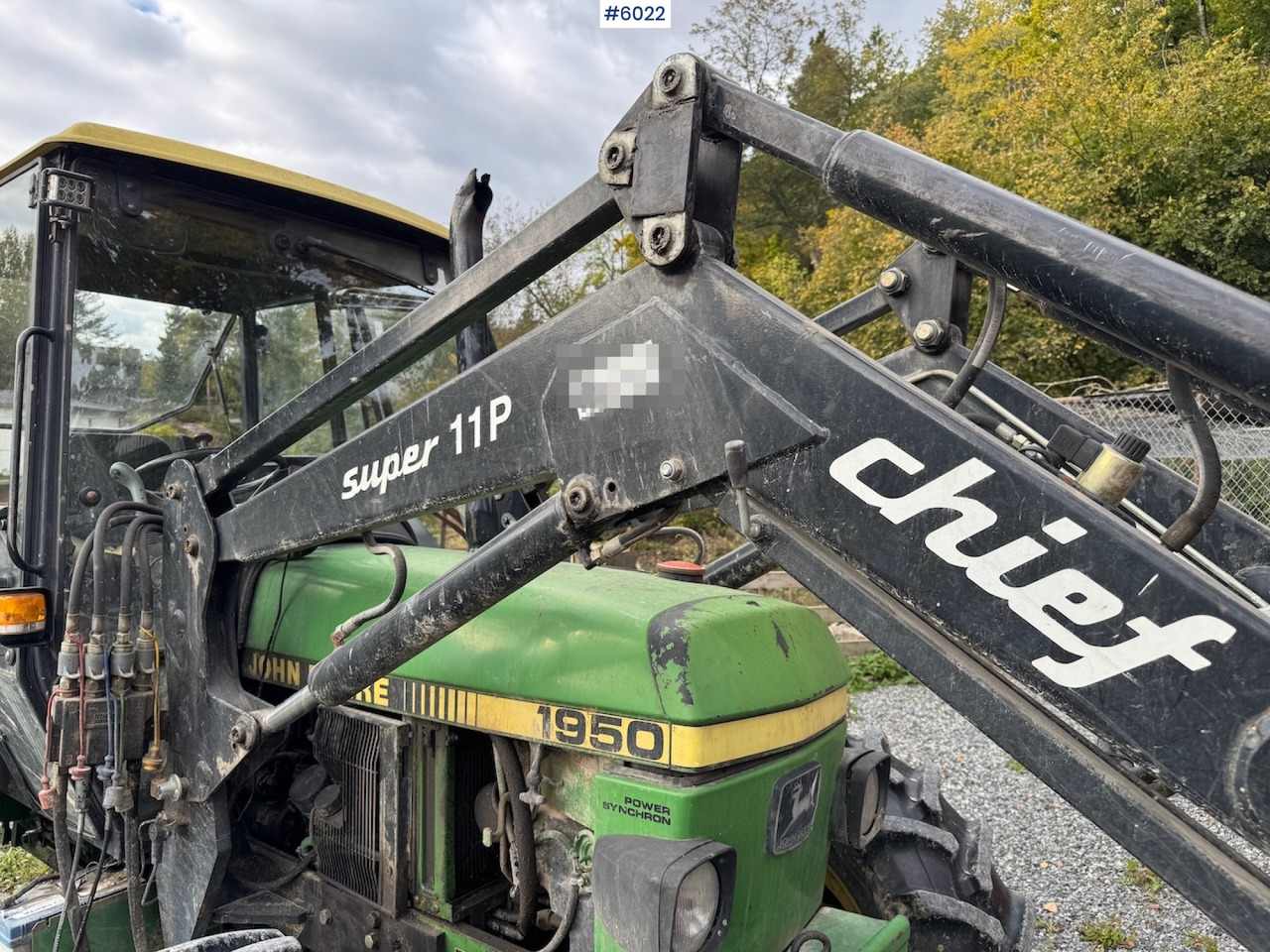 1990 John Deere 1950 Power Synchron w/ front loader. - Traktor: 5 kép. 1990 John Deere 1950 Power Synchron w/ front loader. - Traktor: 5 kép.