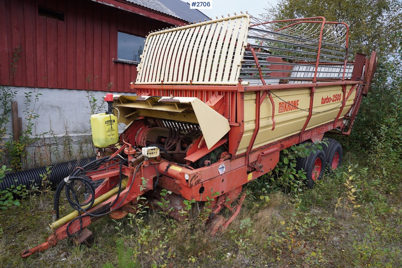 1990 Krone Turbo 2500T - Szálastakarmány betakarítás gépei: 1 kép. 1990 Krone Turbo 2500T - Szálastakarmány betakarítás gépei: 1 kép.