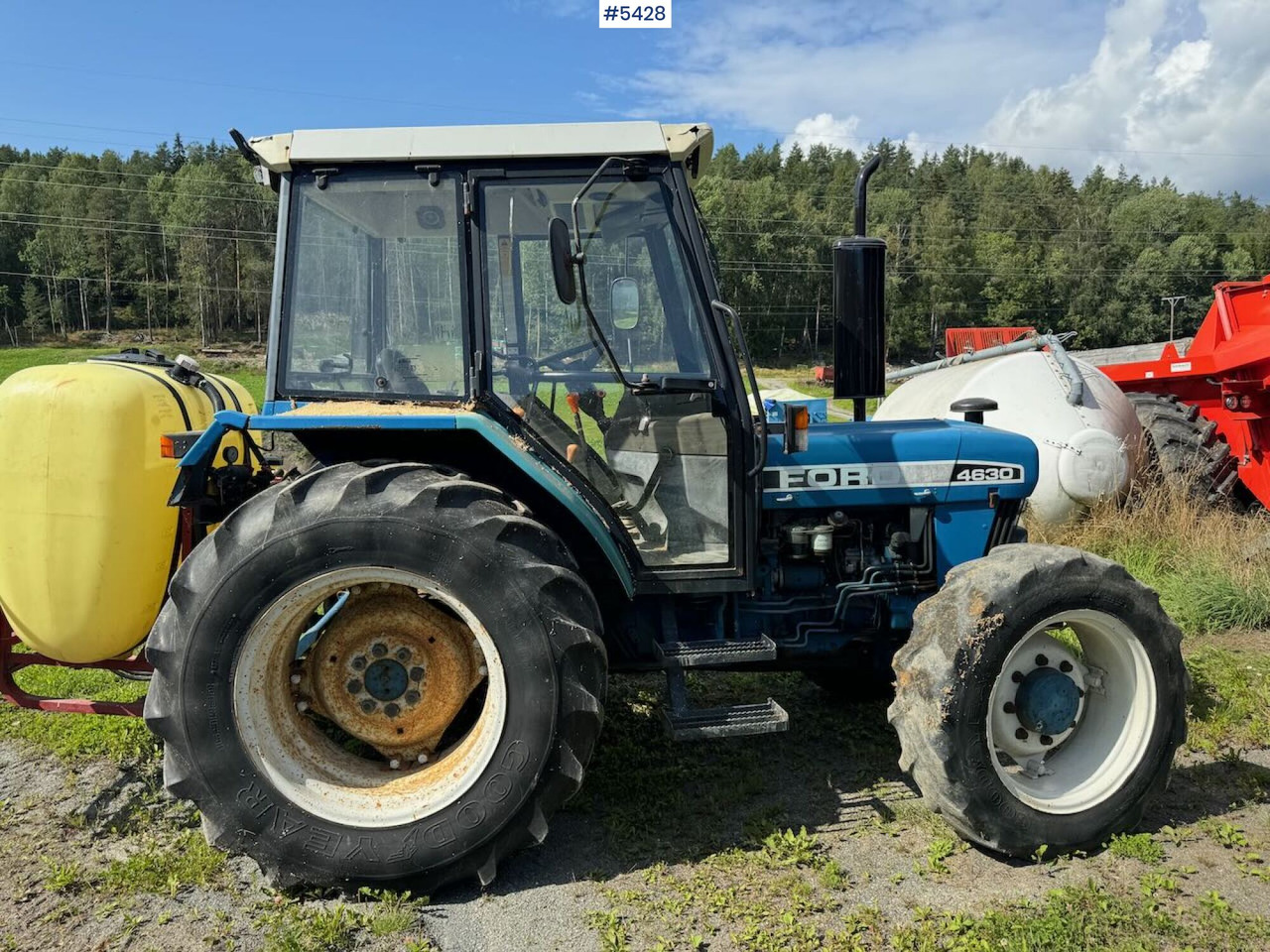 1991 Ford 4630 4x4 - Traktor: 2 kép. 1991 Ford 4630 4x4 - Traktor: 2 kép.