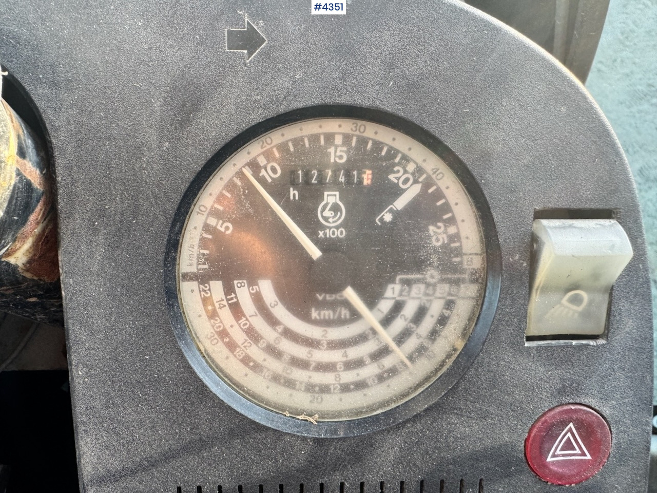 1991 John Deere 2850 4x4 Synchron w/ front hydraulics. lízing 1991 John Deere 2850 4x4 Synchron w/ front hydraulics.: 17 kép.