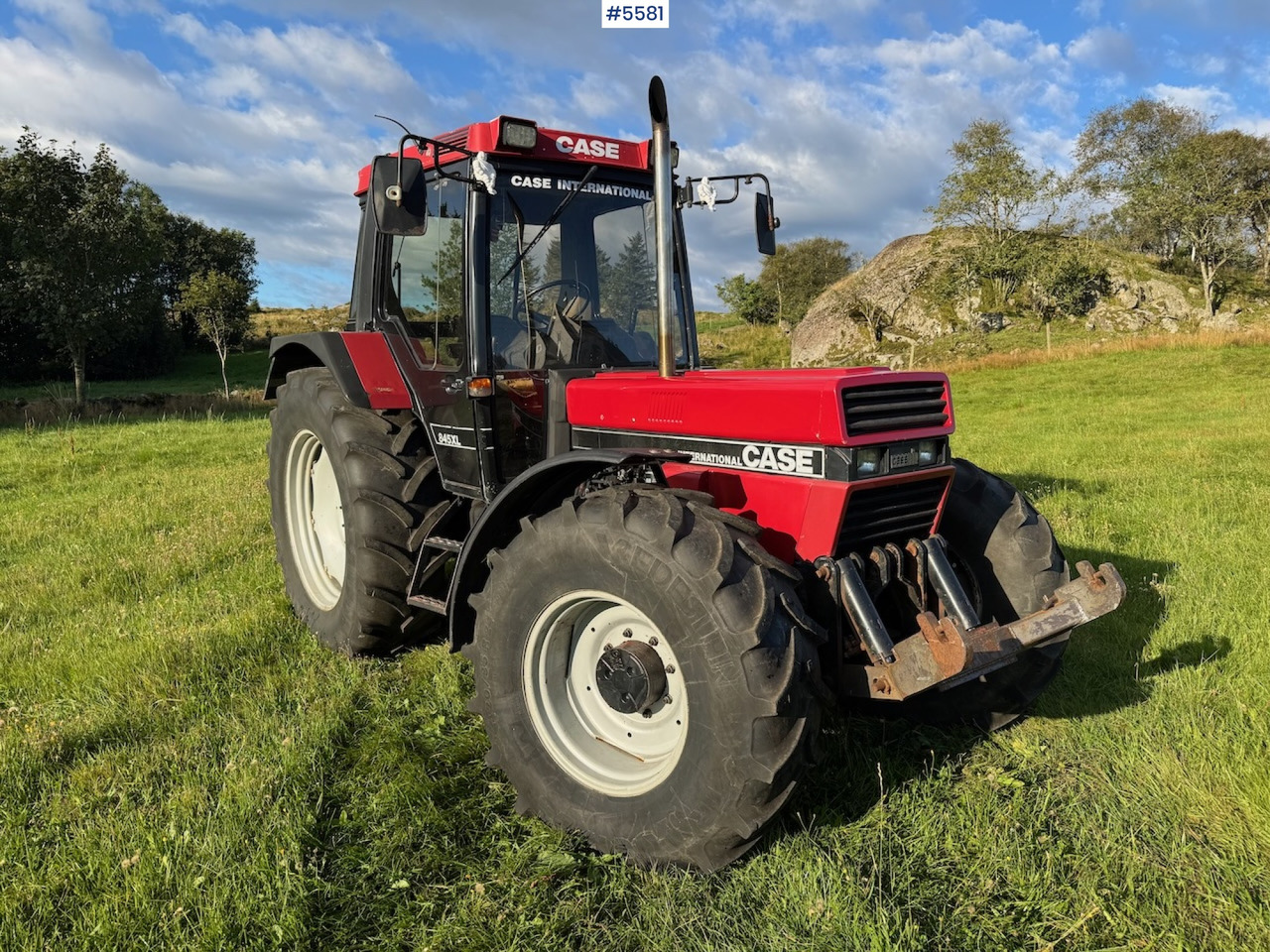 1992 Case IH 845 XL w/ front hydraulics - Traktor: 1 kép. 1992 Case IH 845 XL w/ front hydraulics - Traktor: 1 kép.