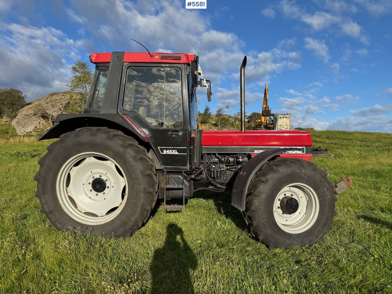 1992 Case IH 845 XL w/ front hydraulics - Traktor: 2 kép. 1992 Case IH 845 XL w/ front hydraulics - Traktor: 2 kép.