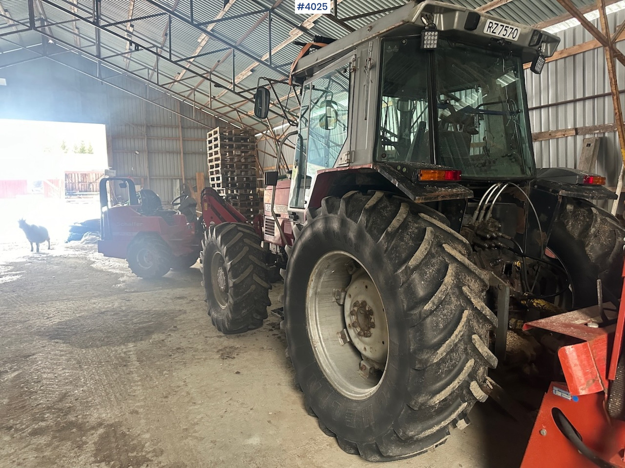 1994 Massey Ferguson 3075 4x4 tractor. WATCH VIDEO. - Traktor: 2 kép. 1994 Massey Ferguson 3075 4x4 tractor. WATCH VIDEO. - Traktor: 2 kép.