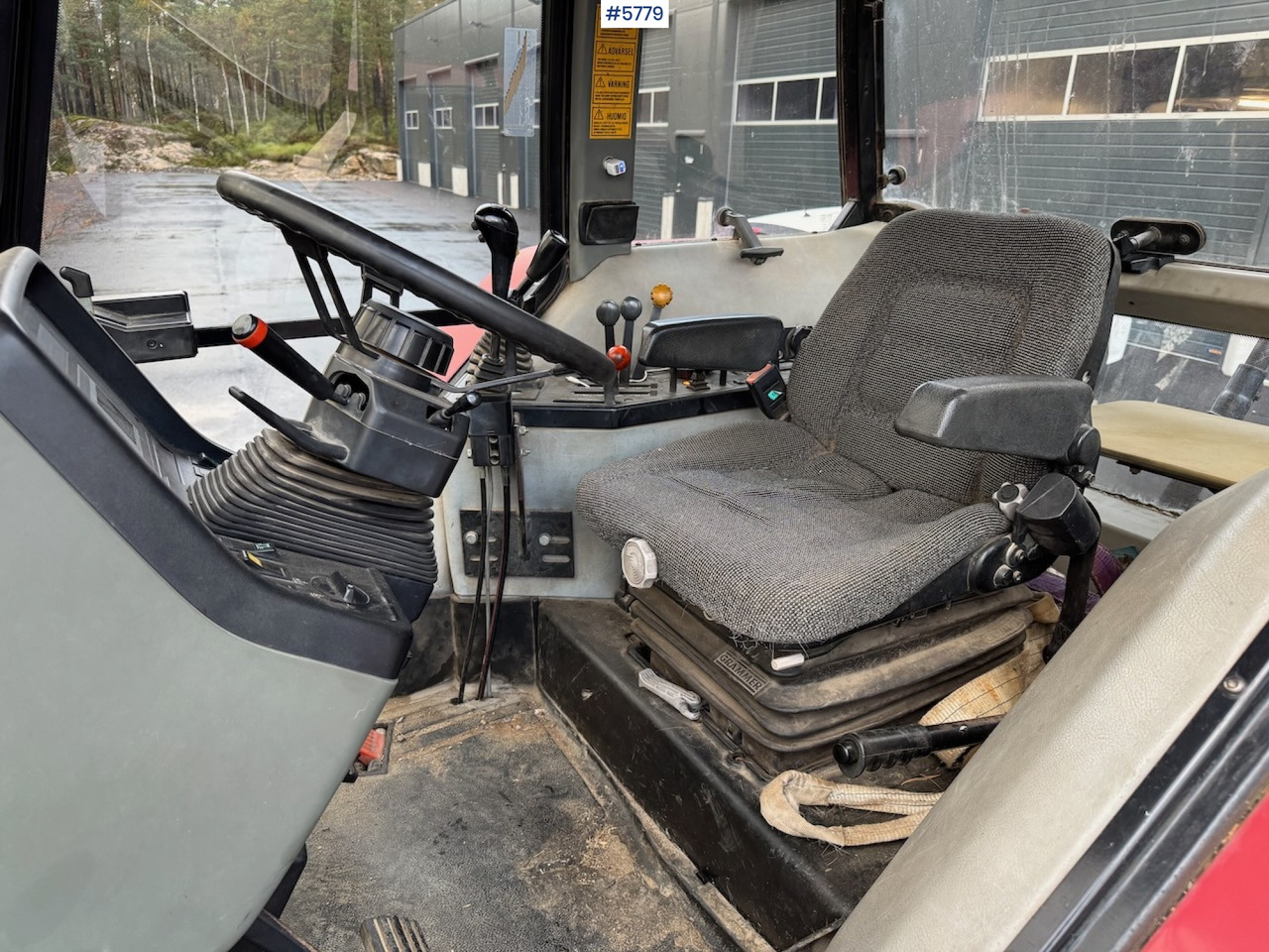 1995 Case IH 5150 Maxxum w/ front loader. lízing 1995 Case IH 5150 Maxxum w/ front loader.: 19 kép. 1995 Case IH 5150 Maxxum w/ front loader. lízing 1995 Case IH 5150 Maxxum w/ front loader.: 19 kép.