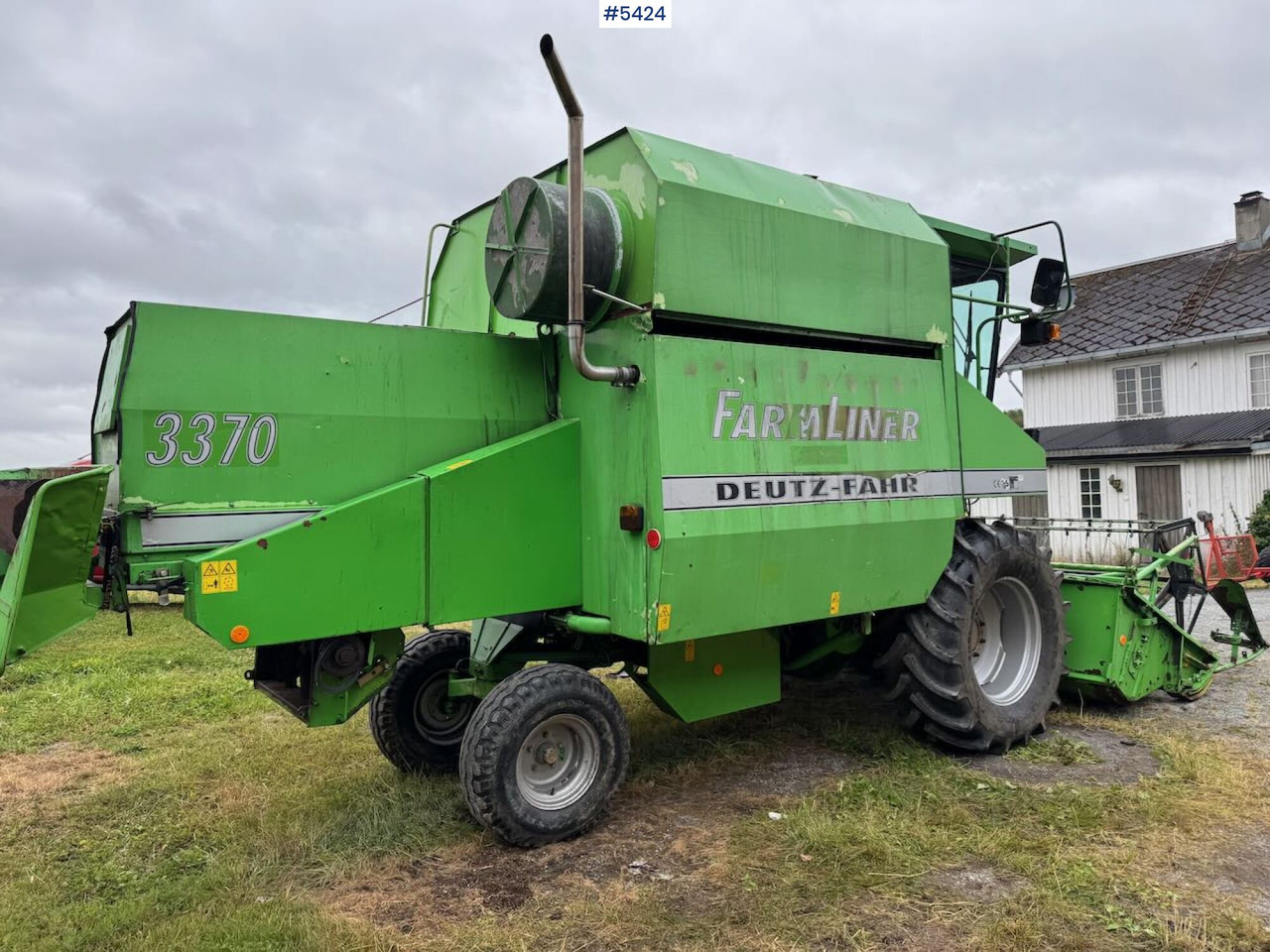 1998 Deutz Fahr FarmLiner 3370 - Kombájn: 5 kép. 1998 Deutz Fahr FarmLiner 3370 - Kombájn: 5 kép.