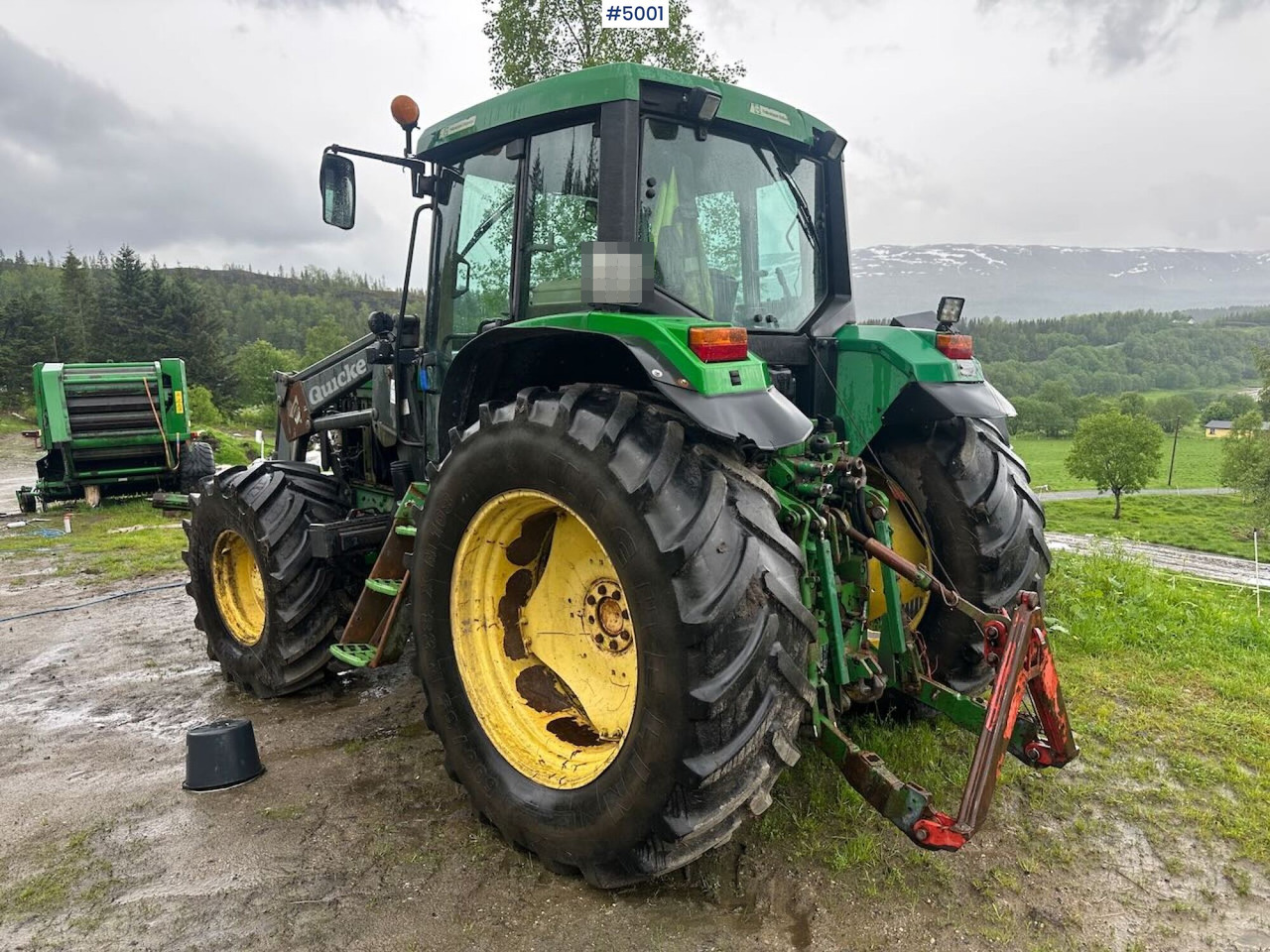 2000 John Deere 6610 4x4 tractor w/ front loader. - Traktor: 4 kép. 2000 John Deere 6610 4x4 tractor w/ front loader. - Traktor: 4 kép.