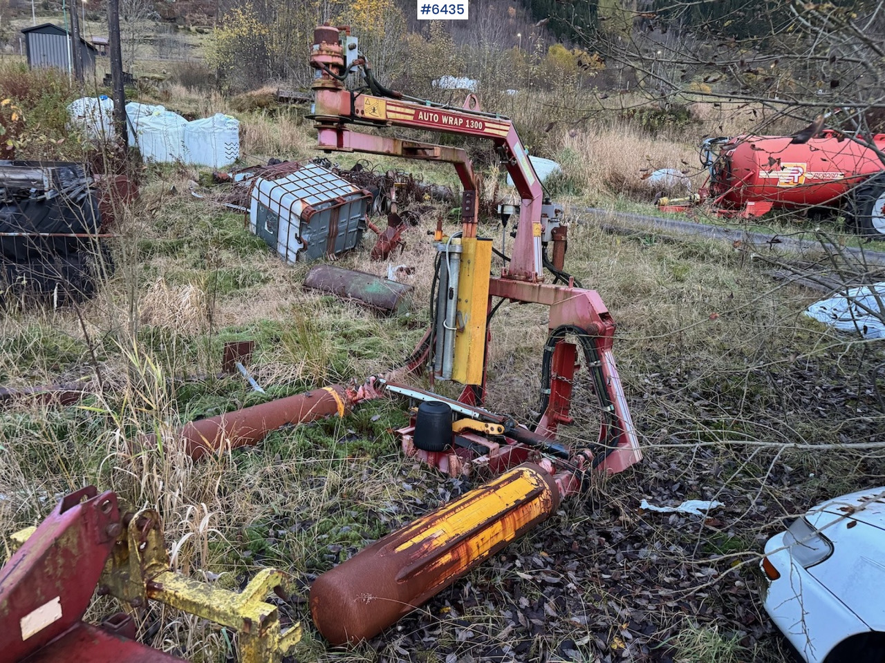 2001 Tellefsdal Auto Wrap 1300 Round bale wrapper. - Szálastakarmány betakarítás gépei: 1 kép. 2001 Tellefsdal Auto Wrap 1300 Round bale wrapper. - Szálastakarmány betakarítás gépei: 1 kép.