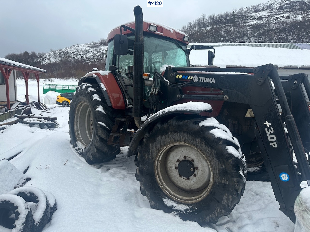 2002 CASE MX 135 MAXXUM 4x4 tractor with front loader. - Traktor: 4 kép. 2002 CASE MX 135 MAXXUM 4x4 tractor with front loader. - Traktor: 4 kép.