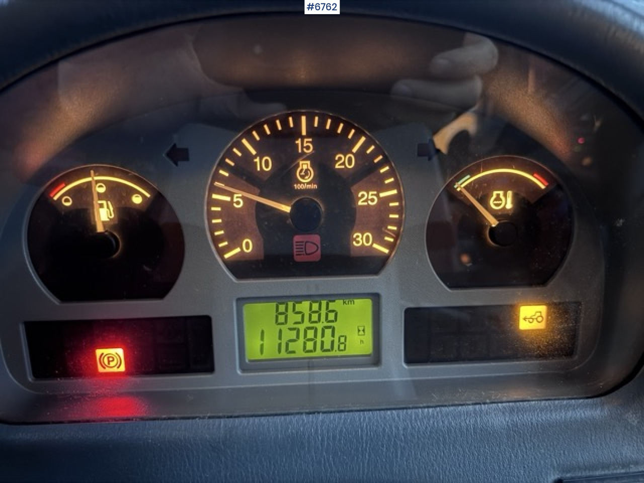 2002 Valtra 6850 Tractor with front hydraulics! See video. lízing 2002 Valtra 6850 Tractor with front hydraulics! See video.: 27 kép.