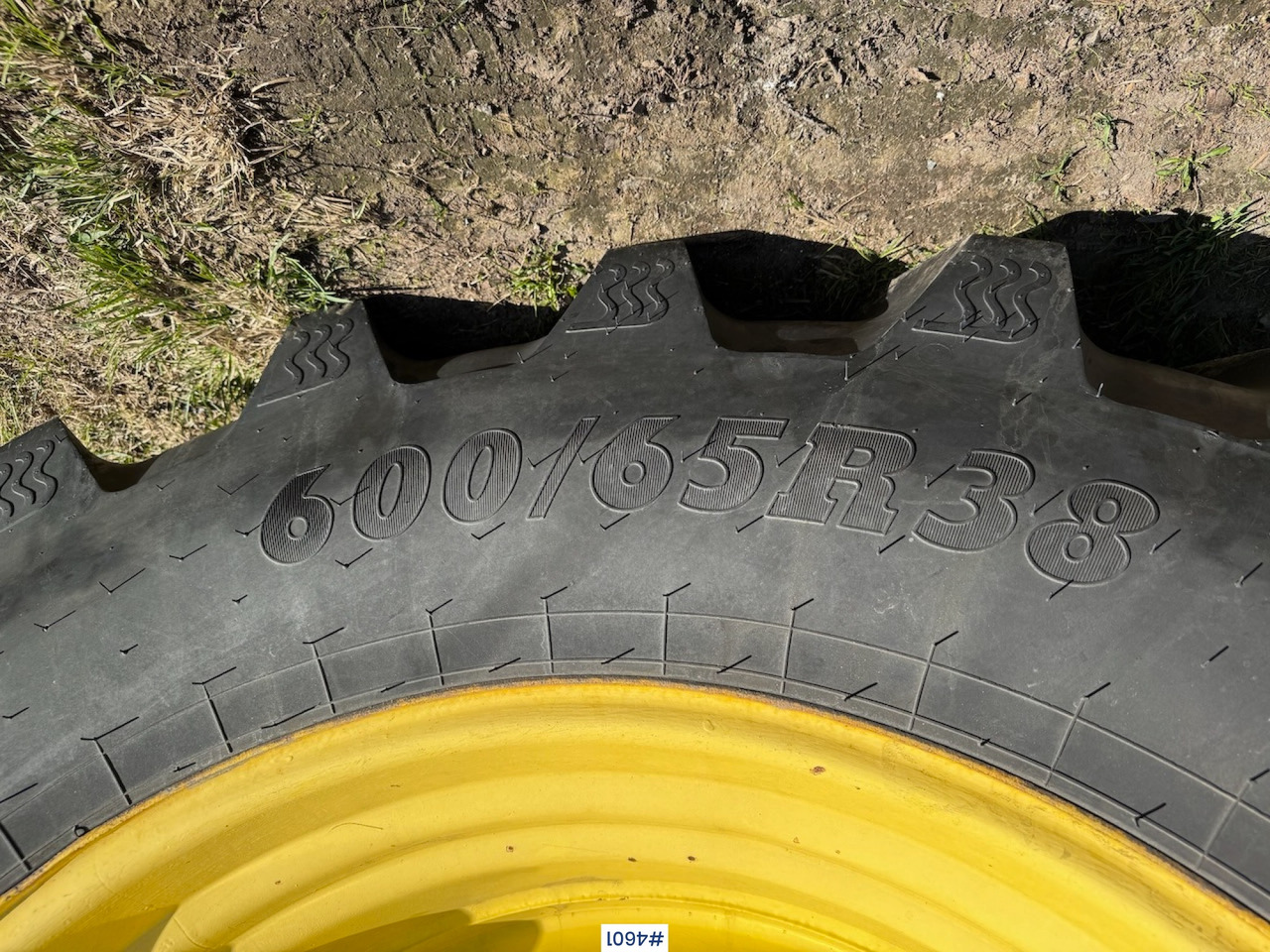 Traktor 2003 John Deere 6620 w/front loader: 17 kép.