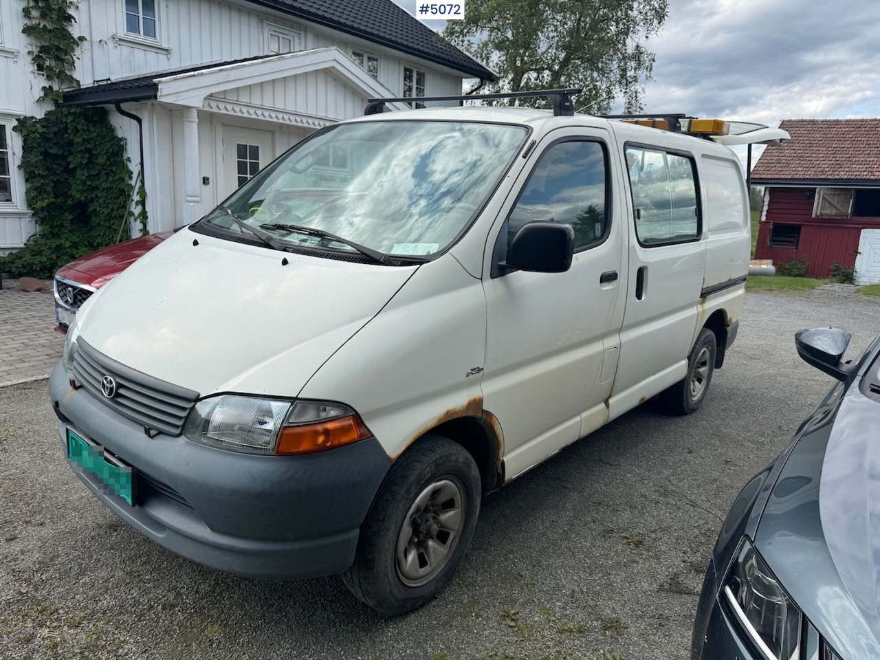 2003 Toyota Hiace 4wd - Furgon: 1 kép. 2003 Toyota Hiace 4wd - Furgon: 1 kép.